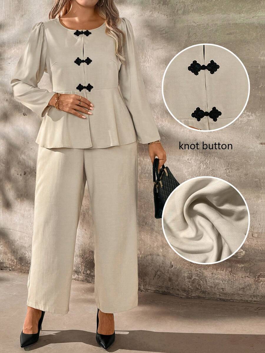 Calvaya 2 件大码优雅纯色泡泡袖纽扣衬衫和裤子套装，秋季 - 杏色 - 查看 1