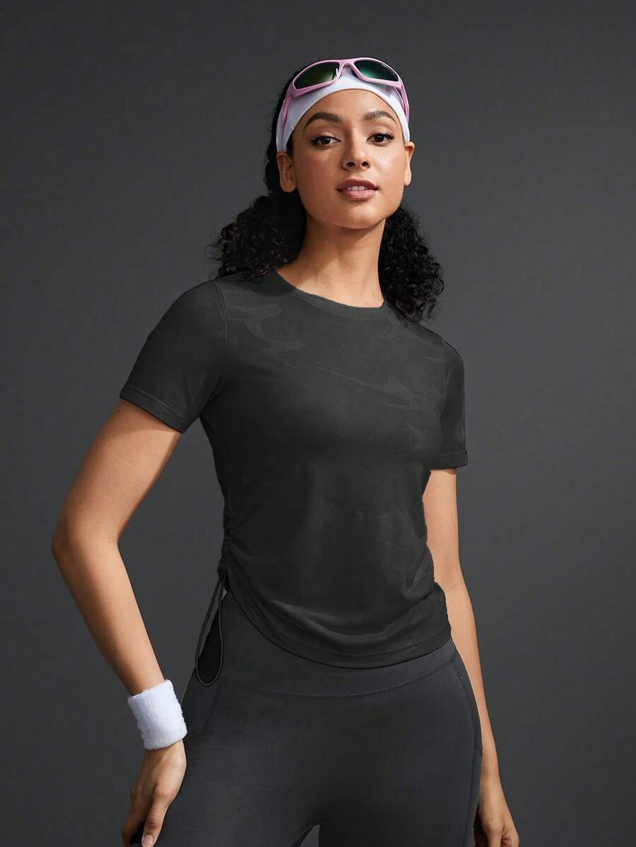 Powerista Active Gym 图案短款 T 恤衫 - 黑色 - 查看 1