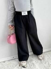 SHEIN Pantalones rectos de pierna ancha de unicolor con parche de letra, informal, a juego para madre e hija, estilo preppy, excelente para uso casual, diario y escolar en verano y otoño-invierno