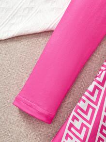 SHEIN Tween Girl Fuchsia Knitted Top & Geometric Patterned Dress 2 Pieces Set - Hot Pink - View 5