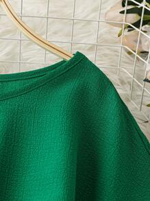 SHEIN LUNE Round Neck Asymmetrical Hem Textured Minimalist Shirt - Green - View 4
