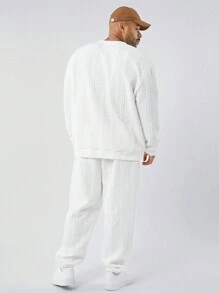 Manfinity NXTstreet Conjunto de sudadera cuello redondo de punto de cable y pantalón de chándal entallado talla grande para hombre