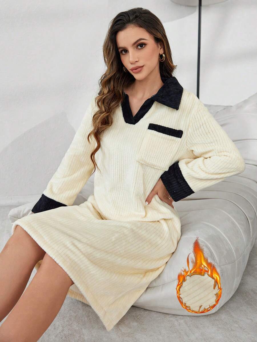 Đầm mặc nhà tay dài bằng vải nhung có túi cổ bẻ phối màu tương phản dành cho nữ - Màu be - Xem 1