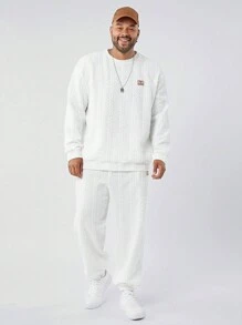 Manfinity NXTstreet Conjunto de sudadera cuello redondo de punto de cable y pantalón de chándal entallado talla grande para hombre