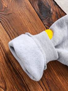 Young Girl Casual All-Match Versatile Vacation Fun 3D Embroidered Colorful Floral White Crew Neck Thermal Lined Sweatshirt, Suitable For Fall/Winter, School, Daily, Sisters, Family Gathering, Warm, Stage Performance - Multicolor - View 3