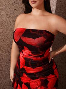 SHEIN SXY Vestido sin tirantes con abertura alta, ruedo con volantes y estampado de mariposa, talla grande para vacaciones de verano - Rojo - Ver 5