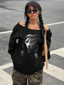 SHEIN EZwear 女式尖叫骷髅印花图案黑色休闲宽松露肩厚羊毛套头连帽运动衫，秋冬 - 黑色 - 查看 3