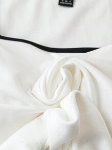 SHEIN Unity 黑色 & 白色拼色修身女式 T 恤 - 白色 - 查看 3