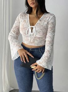 SHEIN Privé Áo cánh ren xuyên thấu cổ chữ V gợi cảm cỡ lớn, dáng vẻ hẹn hò lãng mạn, áo tay chuông - trắng - Xem 3