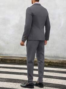Manfinity Mode 2 件装男士纯色单排扣西装外套和长裤套装男士西装和长裤 - 深灰色 - 查看 2