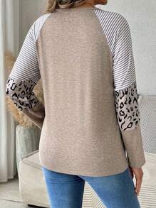SHEIN 孕妇圆领插肩袖长袖条纹豹纹休闲哺乳 T 恤 - 彩色 - 查看 2