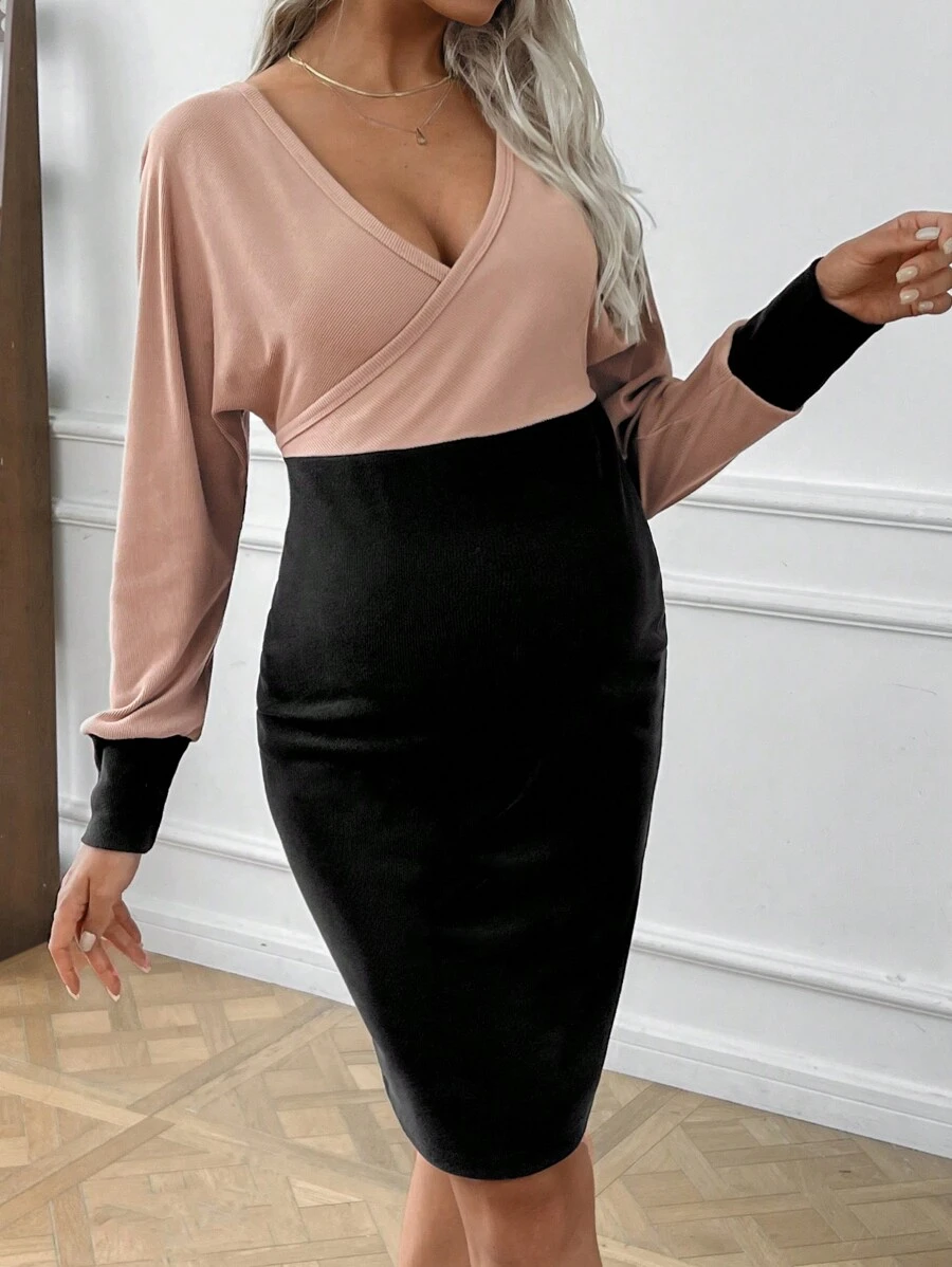 SHEIN 孕妇 V 领撞色裹身长袖连衣裙，适合孕妇 - 彩色 - 查看 1