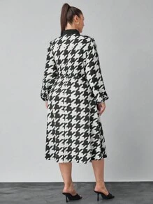 SHEIN Clasi 大码女士优雅连衣裙，系带领、灯笼袖和千鸟格图案 - 黑與白 - 查看 2