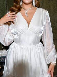 SHEIN Privé 大码 V 领长袖 A 字形蛋糕短裙（彩虹香槟色） - 香檳色 - 查看 5