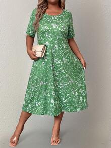 SHEIN 大码女式碎花圆领短袖连衣裙 - 綠色 - 查看 3