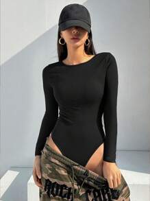 DAZY Bộ đồ liền thân hở lưng cổ thuyền dài tay màu trơn cho nữ - màu đen - Xem 2