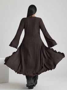 SHEIN ICON Blusa de punto con cuello en V, mangas de campana y detalle de lazo en la parte delantera, para mujer talla grande de la marca ICON - Marrón - Ver 6