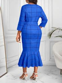 SHEIN Lady 大码女士商务专业粉色格子连衣裙，配有荷叶边和缺口领秋季连衣裙冬季连衣裙热粉色连衣裙教师连衣裙婚礼女士连衣裙 - 寶藍色 - 查看 2