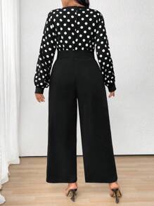 SHEIN Clasi Bộ đồ liền thân cổ chữ V in chấm bi thanh lịch cỡ lớn cho nữ khi đi làm - Đen và trắng - Xem 2
