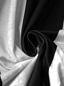 SHEIN Clasi Đầm thường ngày cổ tròn tay ngắn in họa tiết khối màu cỡ lớn cho nữ - Đen và trắng - Xem 3