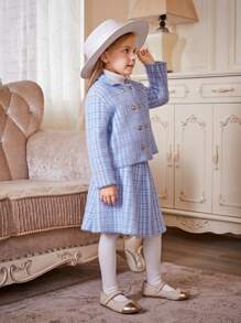 SHEIN 2Pcs Young Girl Fashion Knitted Cardigan Sweater And Skirt Set, Autumn & Winter. Soft Light Blue Fabric With Elegant Pattern Design. Featuring Soft Pink Color For Vibrant Look. Collared Neckline And Double-Breasted Buttons. Suitable For Autumn Winter Wear. Soft, Skin-Friendly, Lightweight And Comfortable Material. Suitable For Various Occasions Like Casual, School, Gathering, Shopping, Holidays And Parties.