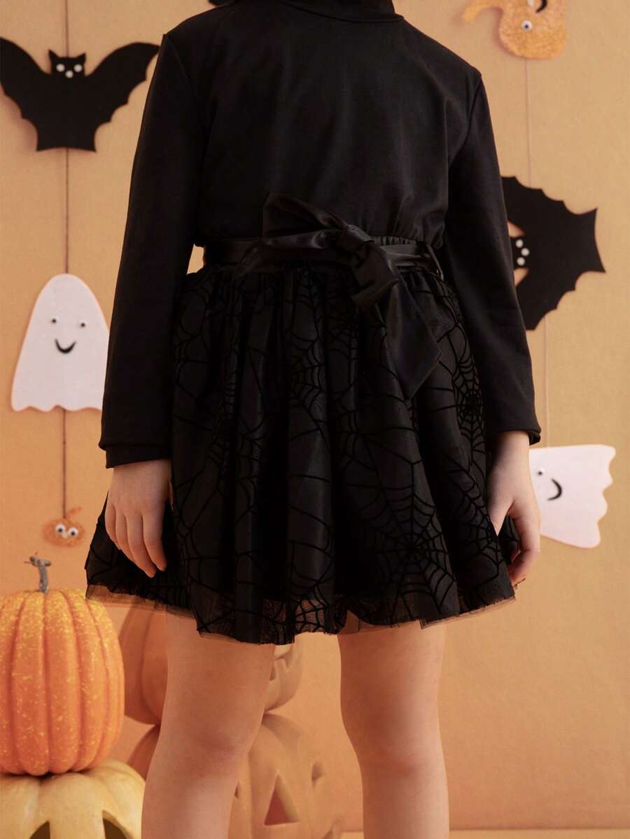 SHEIN Young Girls Spider Web Print Velvet And Mesh Skirt, Cute And For Halloween, Autumn/Winter - Black - View 1