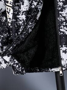 SHEIN Tween Boy All Over Print Zip-Front Thermal Lined Hooded Jacket - Black and White - View 5