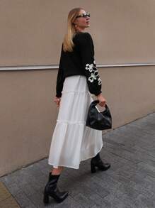 Luźny, kontrastowy, kwiatowy wzór, haft, długi sweter z długim rękawem