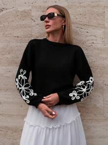 Luźny, kontrastowy, kwiatowy wzór, haft, długi sweter z długim rękawem
