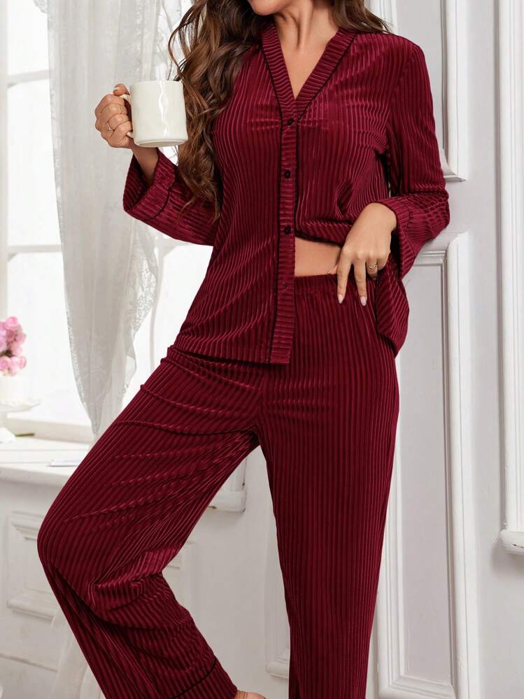 LuxeNights Conjunto de pijama de mujer de manga larga con botones de terciopelo, ropa de otoño e invierno cómoda y elegante - Burdeos - Añade 4