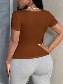 Slaydiva Women's Simple Casual Basic U-Neck Short Sleeve Fitted Ribbed Stretch Tee In White - Mocha Brown - View 2