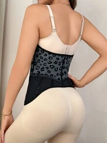 Áo nữ họa tiết da báo chắp vá phía trước có nút thắt kim loại có lỗ thắt lưng - màu đen - Xem 2