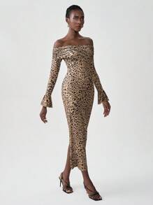 Chiquease Damen Leoparden-Muster Kleid mit Off-Shoulder Ausschnitt und Rückenausschnitt, Langarm (inkonsistente Muster)