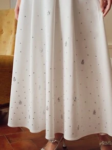 ZEYLAH RHINESTONE DETAIL SLANT POCKET FLARE SKIRT