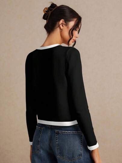 Poéselle Cardigan de Malha com Botões Metálicos e Recorte Preto e Branco de Mangas Longas para Mulheres, Cardigan de Malha de Lã Solta e Elegante de Mangas Longas, Cardigan de Mangas Curtas, Blusas de Malha Macias e Quentes, Blusas de Malha de Estilo Perfumado, Adequado para Lazer, Ocasiões Formais e Elegantes, Adequado para as Estações de Primavera e Outono