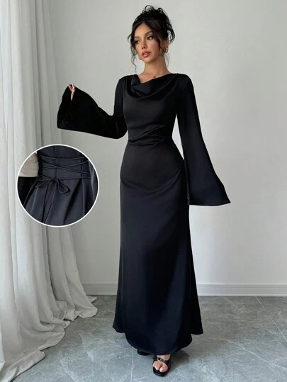 Rafferiza Satängklänning med rufsig, draperad hals, band på baksidan, utsvängda manschetter, elegant och romantisk, lämplig för höstens Maxi Satin-klänning för kvinnor