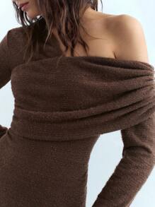 Maija Áo thun nữ tay dài cổ lệch dáng ôm đơn giản, thanh lịch, màu trơn, thích hợp cho mùa thu, ngày lễ tình nhân, lãng mạn, thời trang, đa năng, phù hợp cho kỳ nghỉ hè, thoải mái, phong cách bohemian, mặc đi biển. - Cà phê nâu - Xem 10