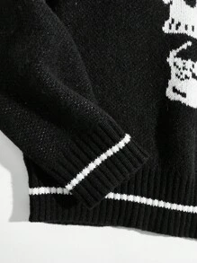 SHEIN TeenBoys 1pc Everyday Comfort Casual College Style Warm Chicken Heart Neck Blue And White Striped American Halloween Skull Jacquard Pattern Warm Sweater Halloween Costume; Back To School Clothes; Fall Outfits; Teen Boy Clothes; Fall Jackets; Fall Outfits Autumn/Winter