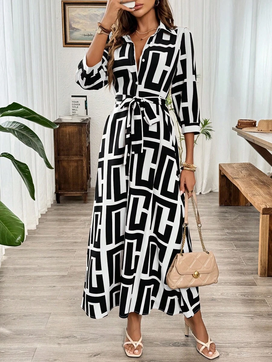SHEIN Clasi 棕色图案印花 3/4 袖长款纽扣连衣裙 - 黑與白 - 查看 1