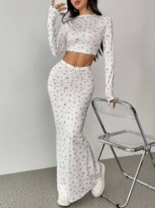 Flirla 2pcs Women's Round Neck Long Sleeve Allover Print Top And Skirt Casual Set