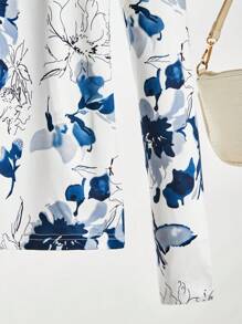 SHEIN LUNE Women's Floral Print V-Neck Casual Long Sleeve T-Shirt