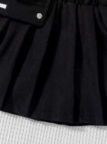 SHEIN New Fashion Autumn/Spring 4-7 Years Old Girls Young Girl Casual Preppy 2pcs Outfit, Black Knitted Ribbed Long Sleeve Jacket With Racecar Girl Graphic Print Back, Colorblock Cardigan And Black Pleated Skirt