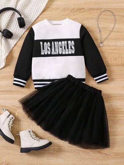 Set de 2 piezas de sudadera con bloques de color contrastante y estampado de letras acanalada con falda de tul para niña casual