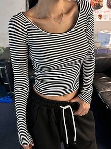 DAZY Áo thun dài tay cổ tròn in họa tiết sọc cỡ lớn cho nữ - màu đen - Xem 3