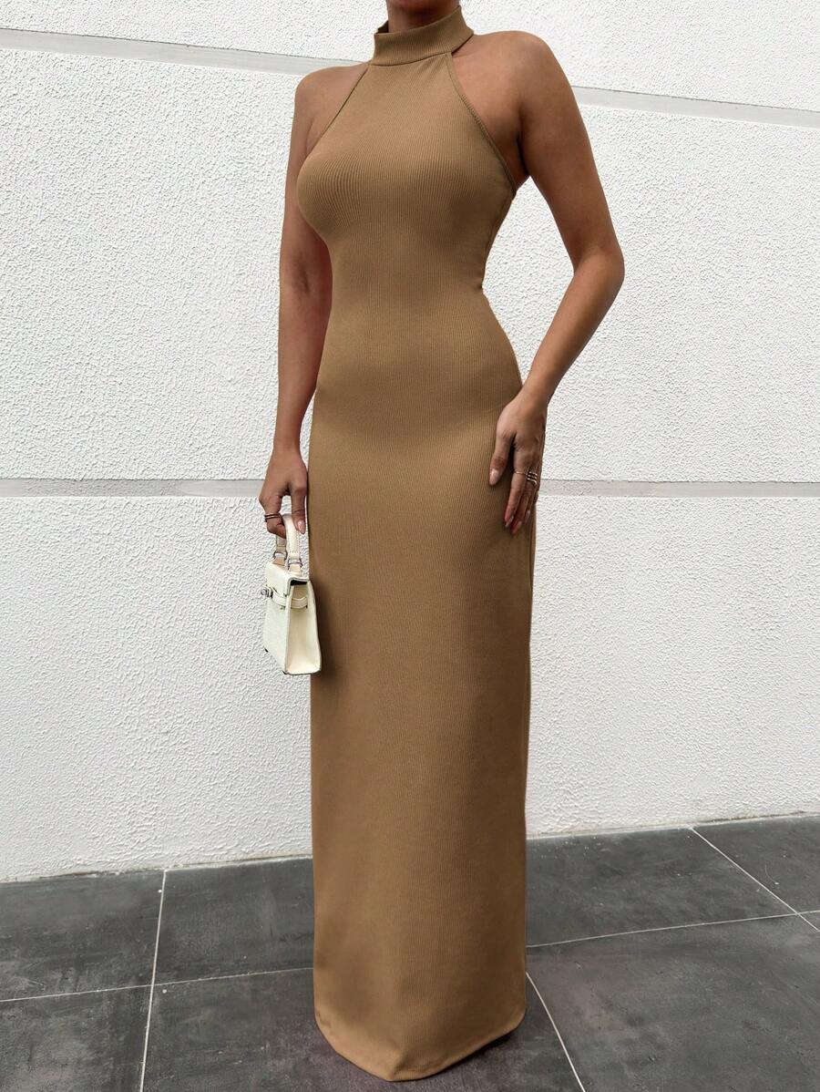 RueChic 女士實色無袖修身連衣裙,腰線設計 - 米色 - 查看 1