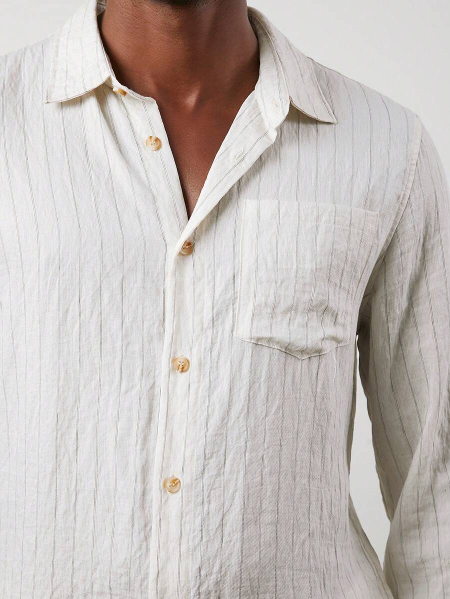 Manfinity VCAY 男士编织条纹翻领长袖休闲衬衫，适合秋季 - 白色 - 查看 1