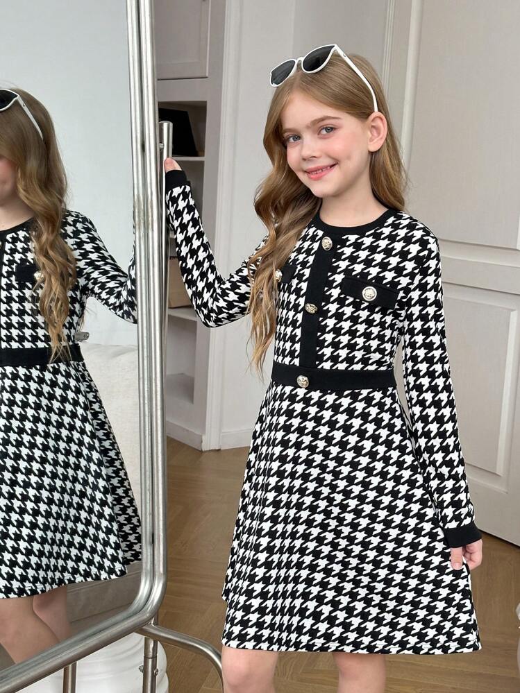 SHEIN Robe à manches longues décontractée et élégante pour filles préadolescentes avec décoration de boutons, col rond ajusté, patchwork à carreaux, pour la rentrée scolaire - Noir et Blanc - Voir 2