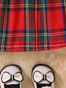SHEIN 2pcs Christmas Plaid Baby Girls Bowknot Colorblock Plaid Sleeveless Pinafore Dress & Thermal Turtleneck Set