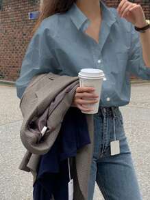 DAZY Áo sơ mi cài nút dáng rộng thoải mái cho nữ có túi phía trước, màu trơn - Màu xanh ngọc - Xem 5