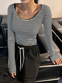 DAZY Áo thun dài tay cổ tròn in họa tiết sọc cỡ lớn cho nữ - màu đen - Xem 6